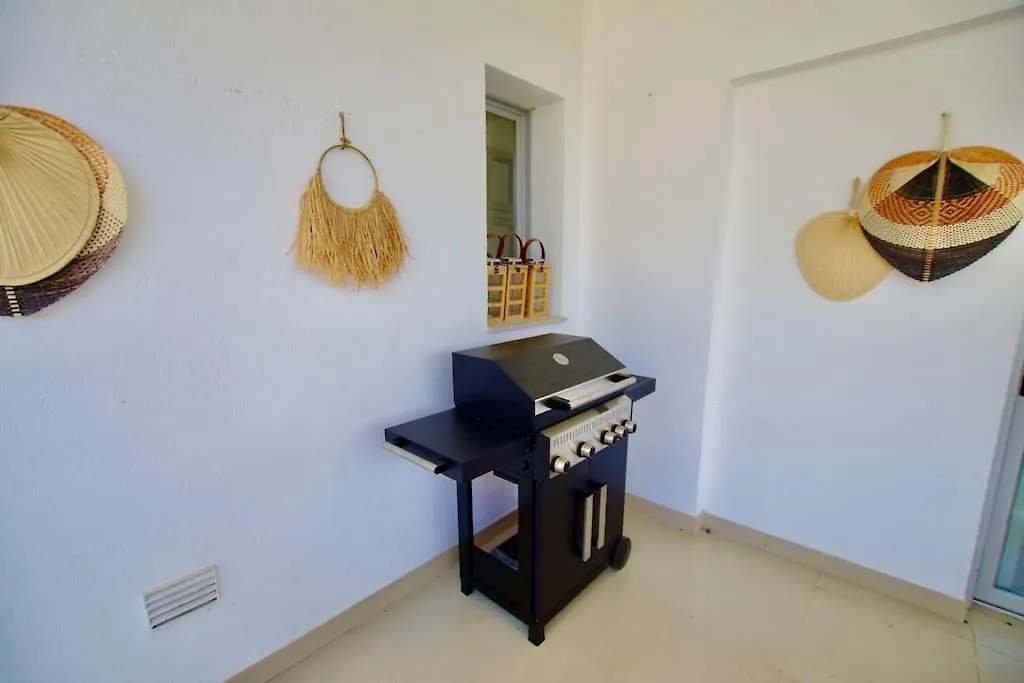 Villa Cinta: Luxurious 6-Person Villa with Private Pool and BBQ Massanet De La Selva 0*,  Spain