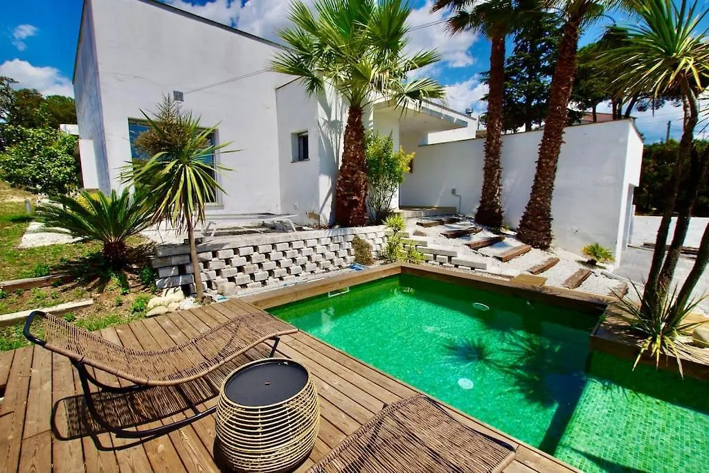 Villa Cinta: Luxurious 6-Person Villa with Private Pool and BBQ Massanet De La Selva Spain