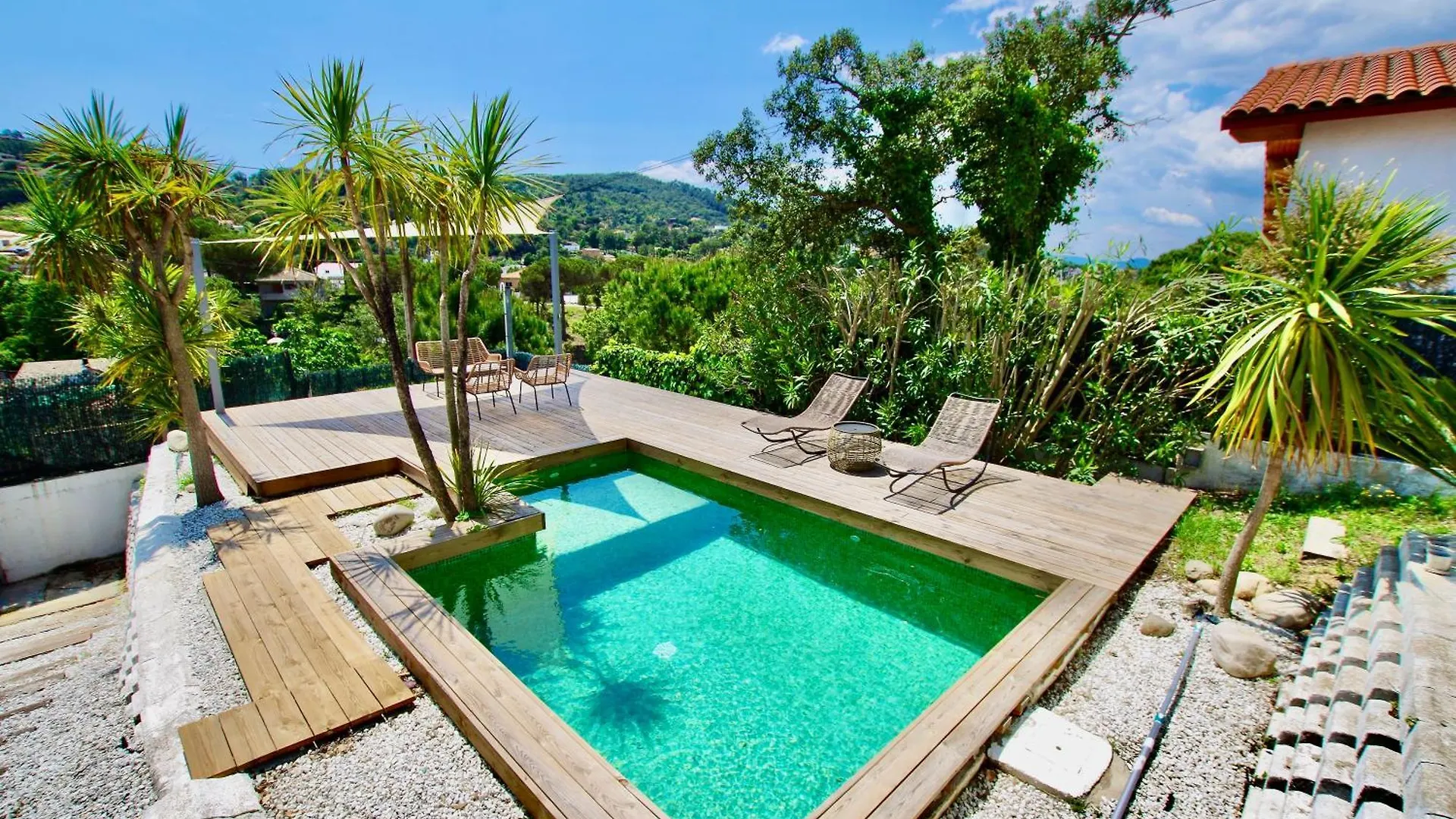 Villa Cinta: Luxurious 6-Person Villa with Private Pool and BBQ Massanet De La Selva