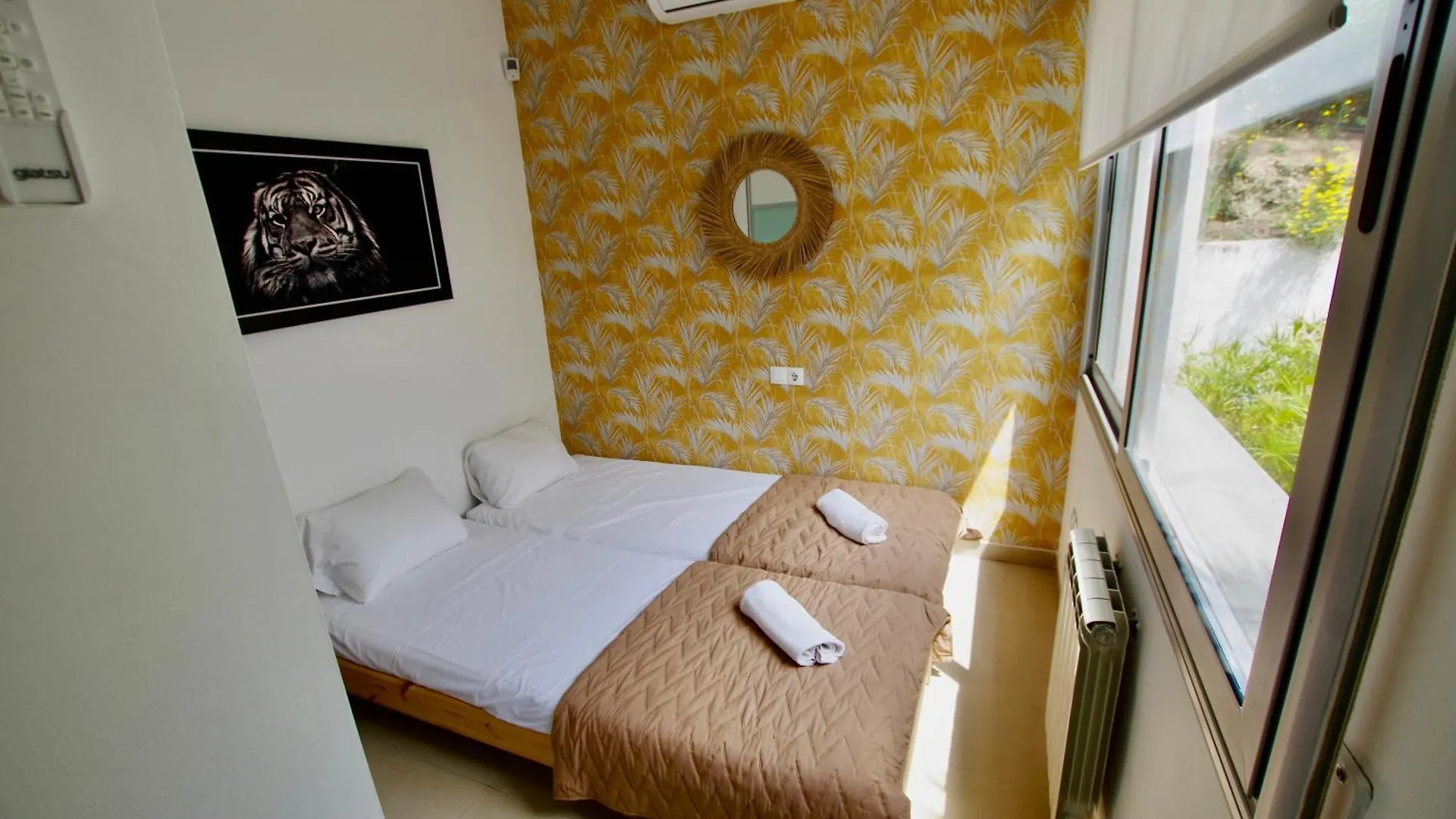 Villa Cinta: Luxurious 6-Person Villa with Private Pool and BBQ Massanet De La Selva