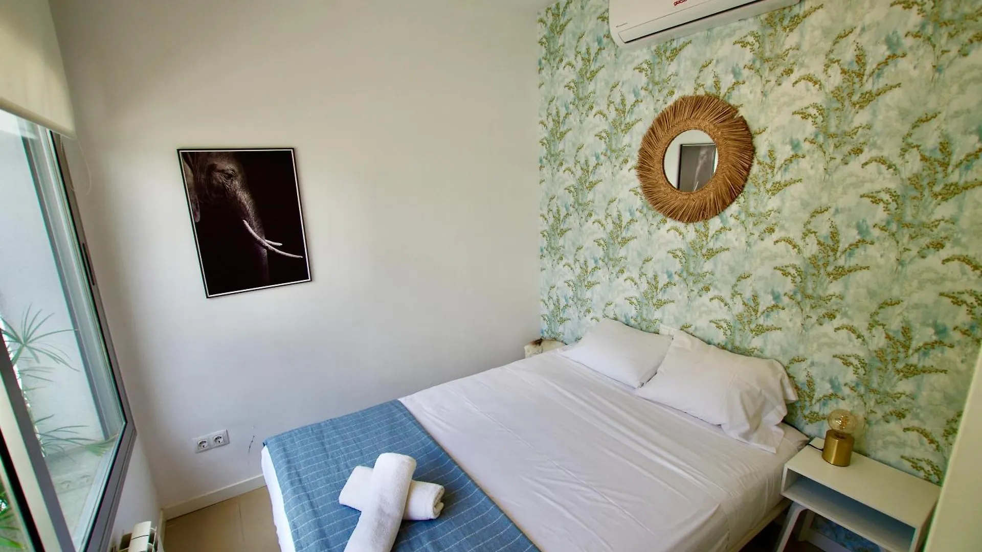 Villa Cinta: Luxurious 6-Person Villa with Private Pool and BBQ Massanet De La Selva