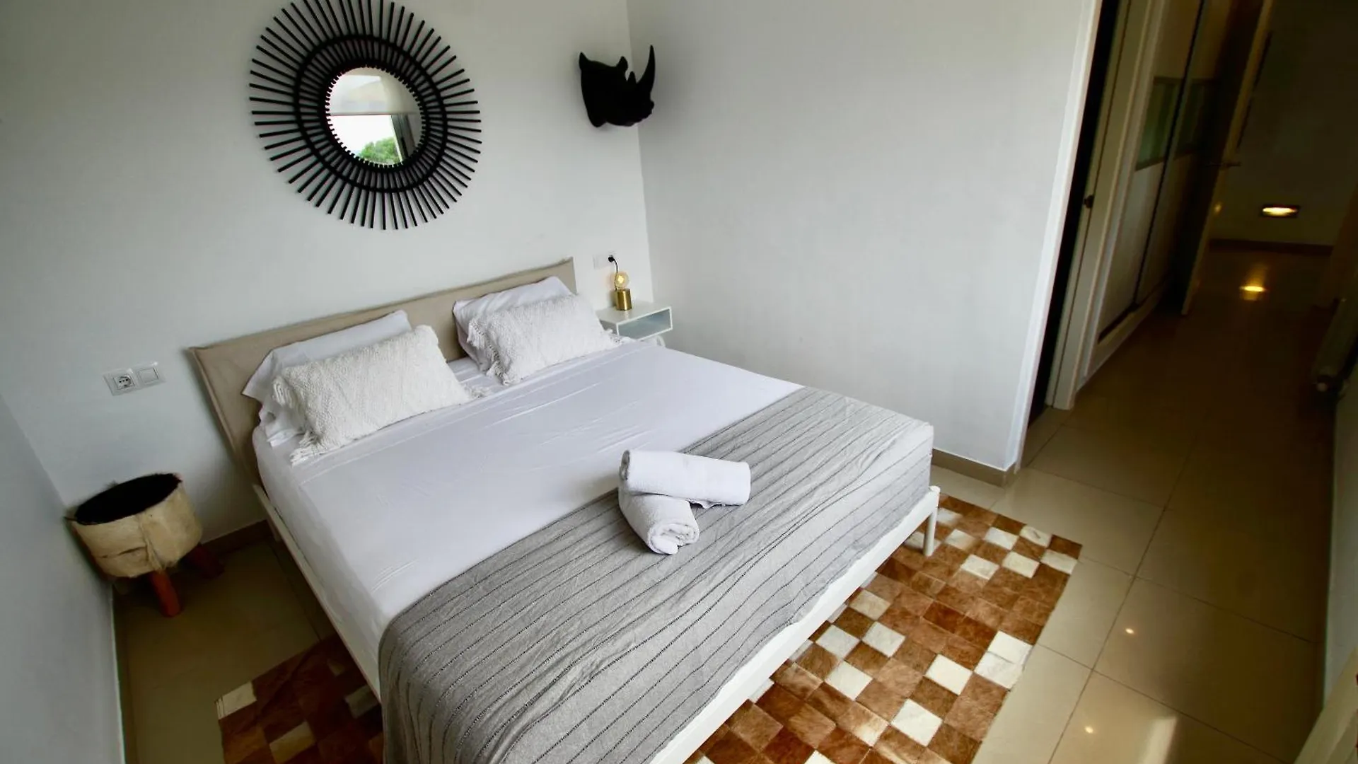 Villa Cinta: Luxurious 6-Person Villa with Private Pool and BBQ Massanet De La Selva 0*,  Spain