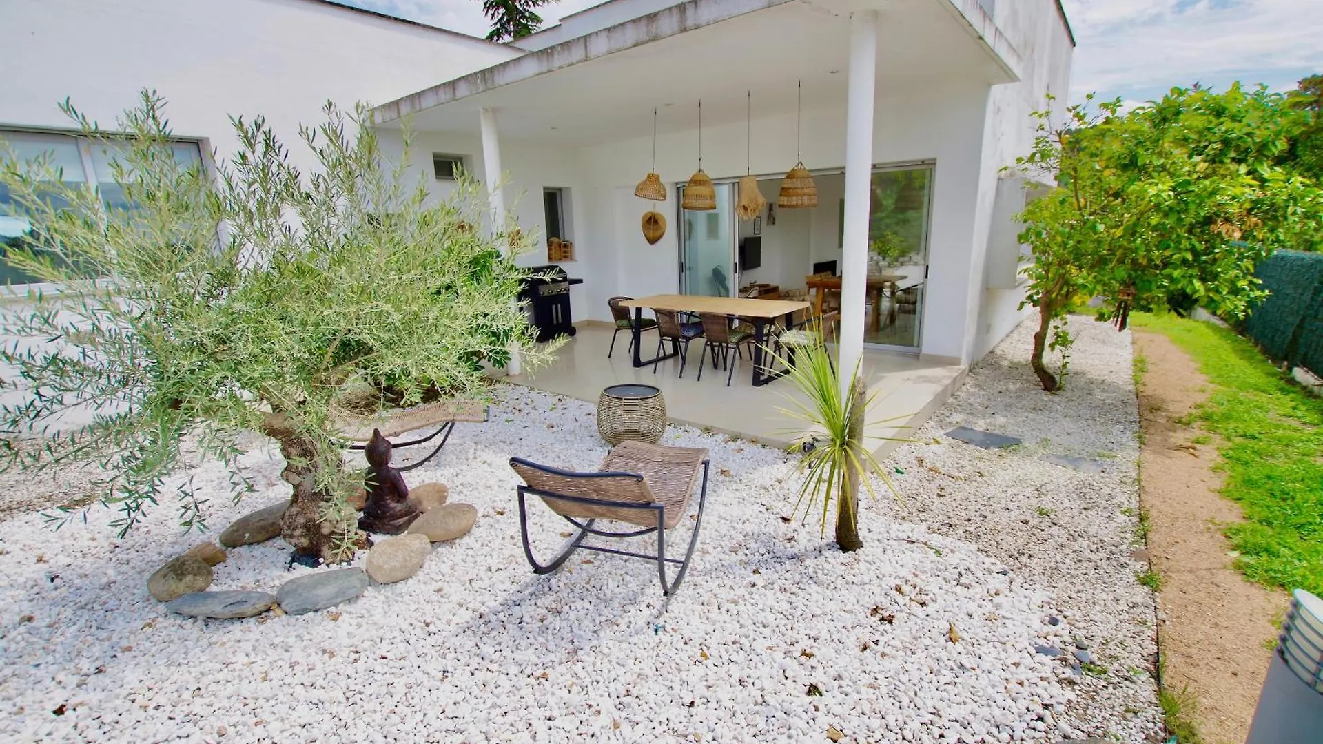 Villa Cinta: Luxurious 6-Person Villa with Private Pool and BBQ Massanet De La Selva 0*,  Spain